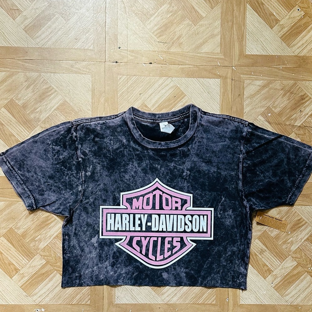Harley-Davidson Black and Pink Logo Tee